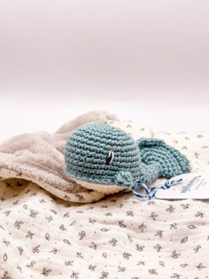 Baleine - Peluche au crochet carré