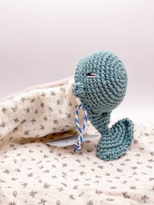 Baleine - Peluche au crochet carré