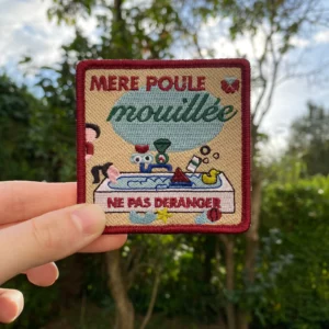 Écussons - Mère poule mouillée