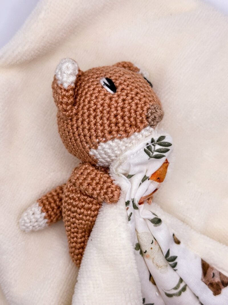 Renard - Peluche au crochet carré