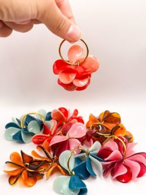 Boucles maxi pompons