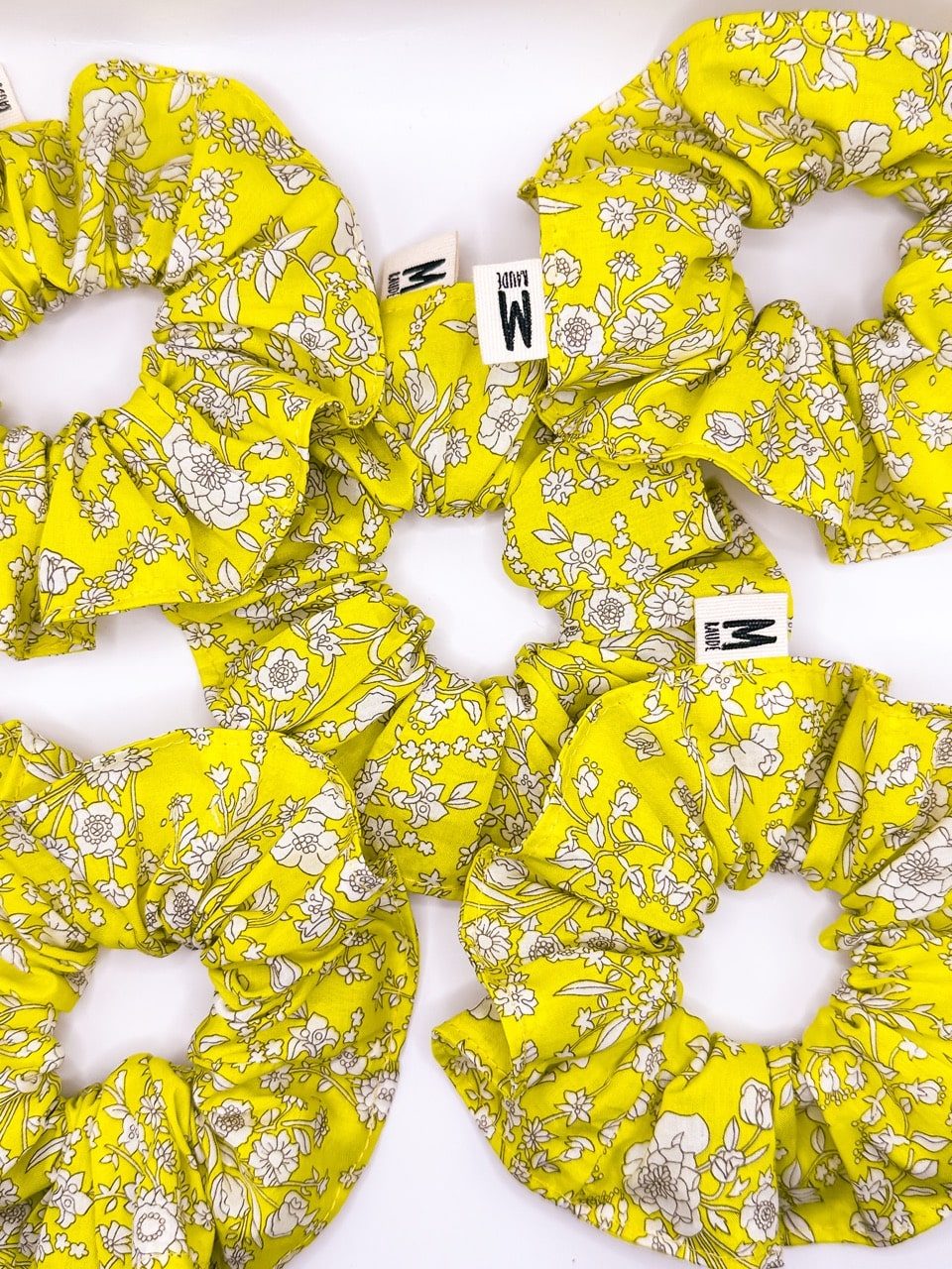 Chouchou liberty jaune fluo – Image 2