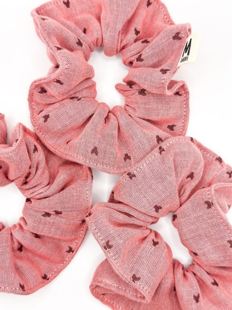Chouchou petits coeurs vieux rose – Image 2