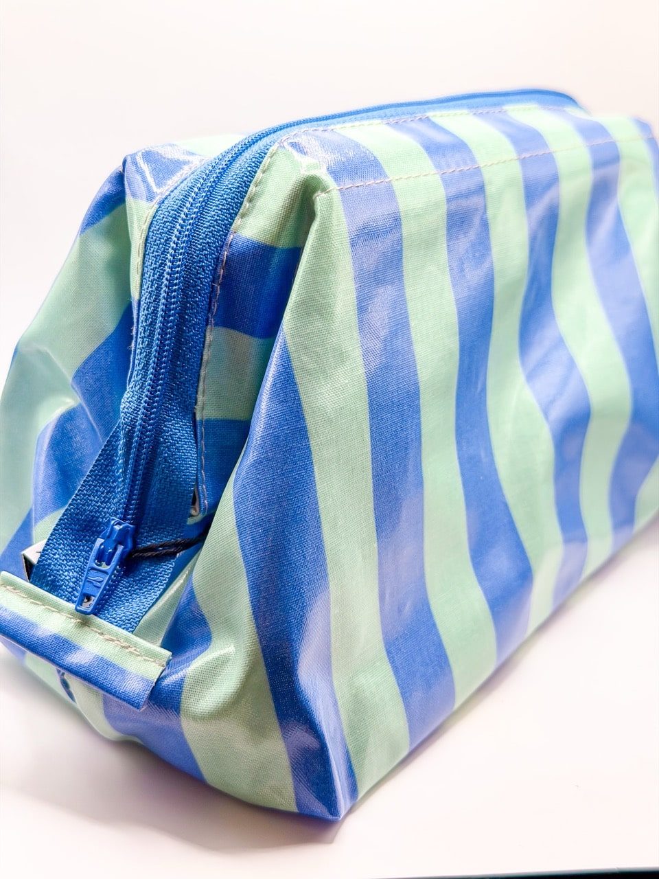 Trousse ouverture géante - Rayures bleues