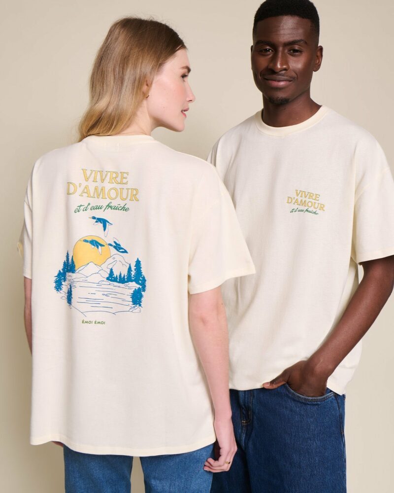 Le t-shirt Vivre d'amour et d'eau fraîche