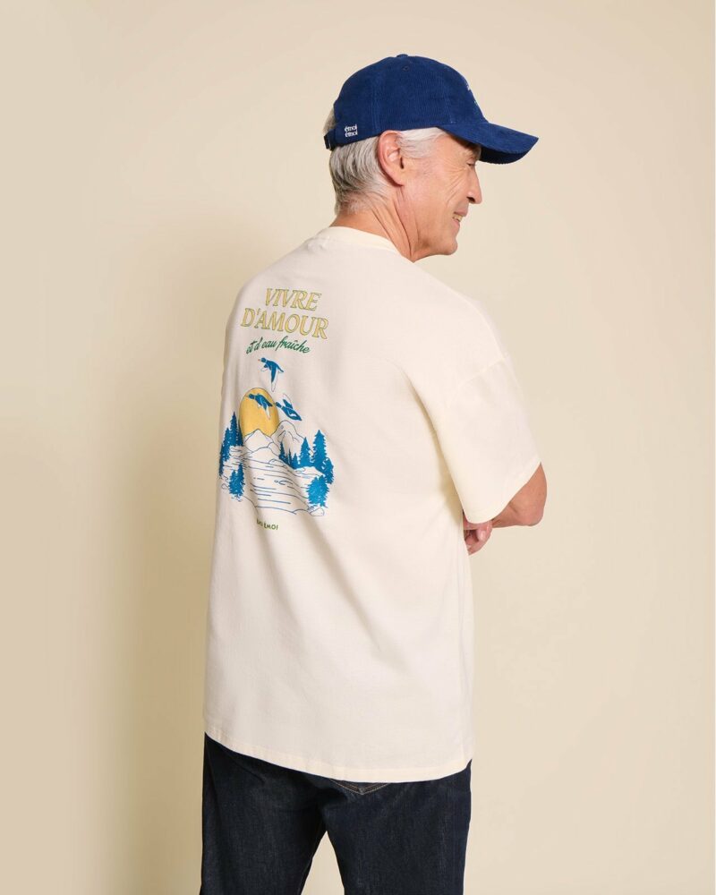 Le t-shirt Vivre d'amour et d'eau fraîche – Image 2