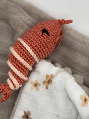 Crevette - Peluche au crochet carré