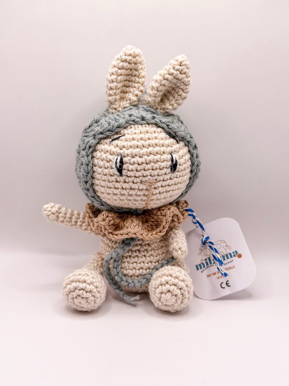 Lapin avec capuche - Peluche au crochet