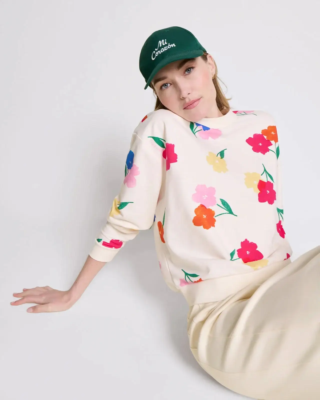 Le sweat Swann - Anémones bouquet – Image 3