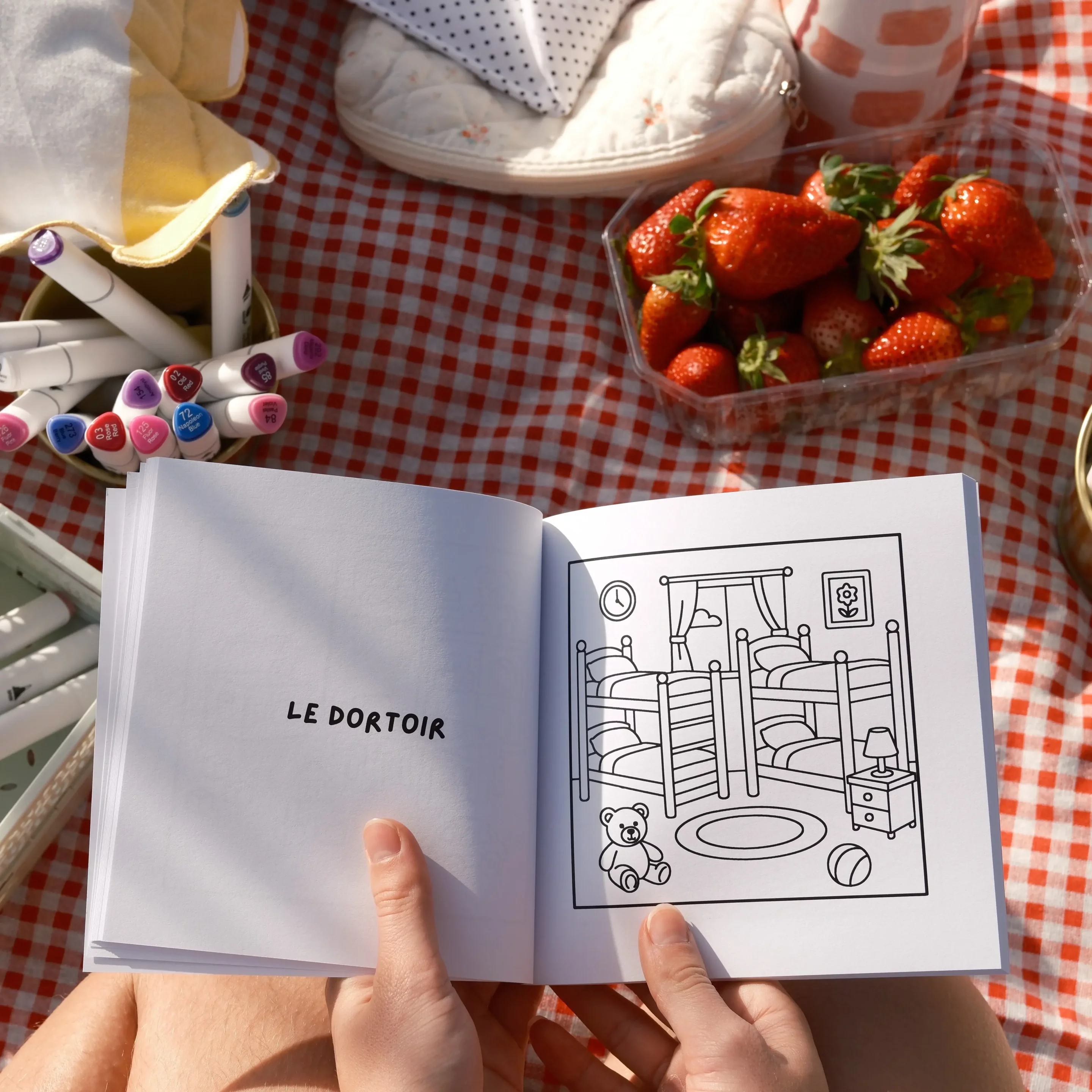 Livre de coloriage - Pièces de vie – Image 2