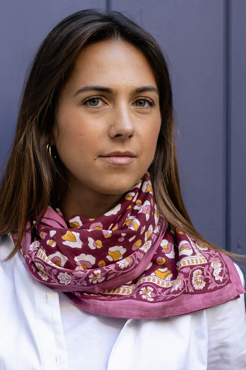 Foulard 100x100 - Rosa léopard bordeaux